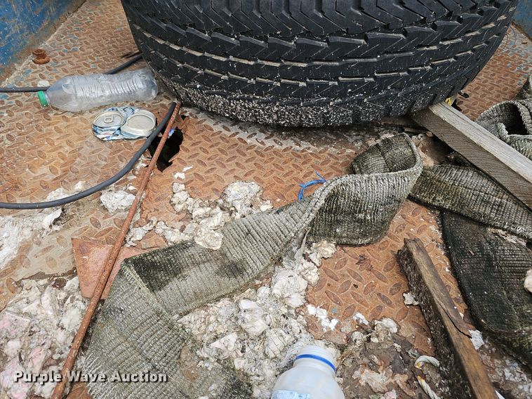 image for item DQ0283 Stahl Grand Challenger G101 service bed trailer