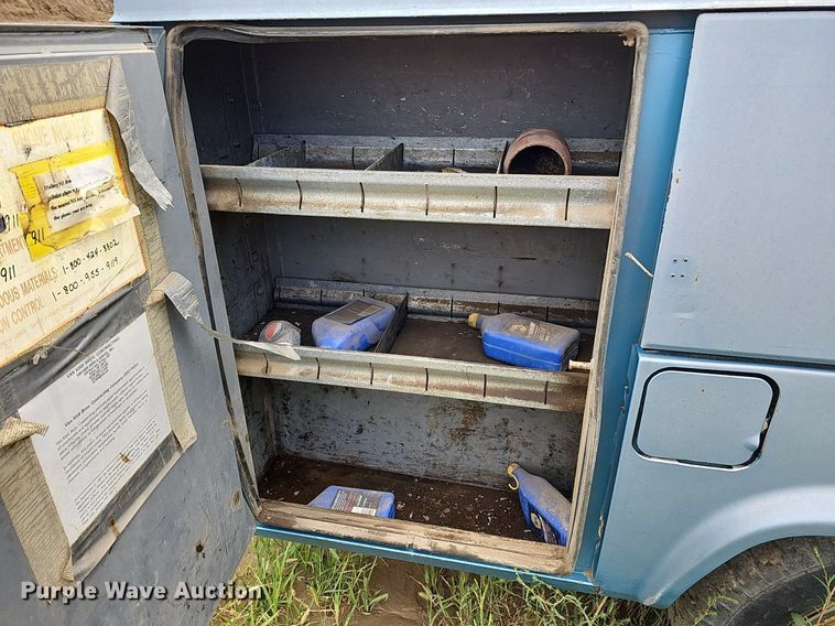 image for item DQ0283 Stahl Grand Challenger G101 service bed trailer