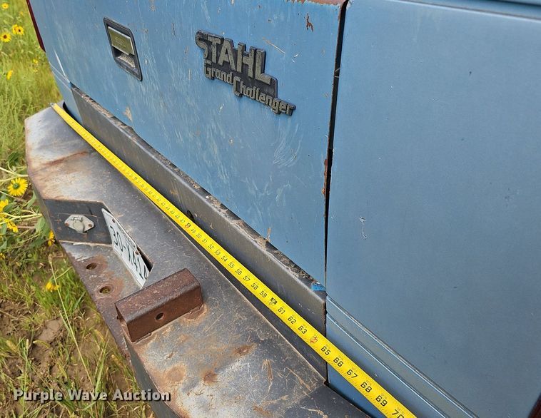 image for item DQ0283 Stahl Grand Challenger G101 service bed trailer