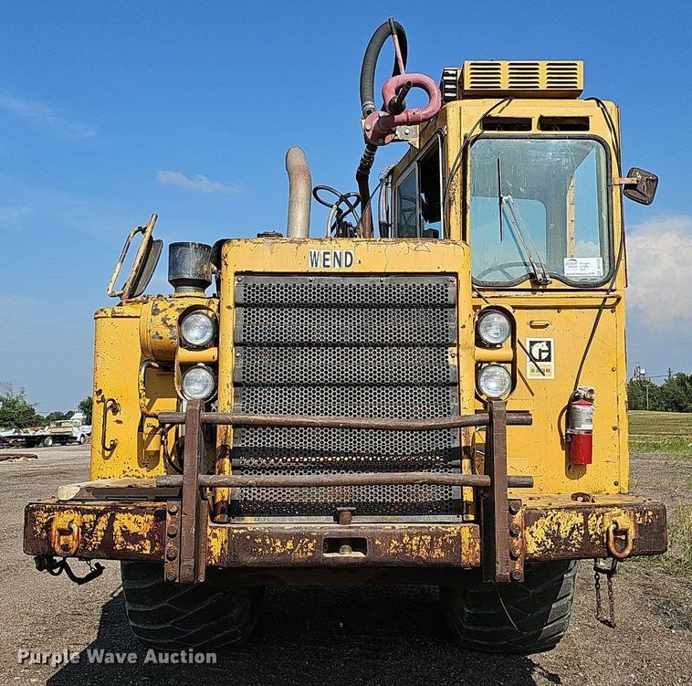 image for item DQ0289 1974 Caterpillar 623B  water wagon