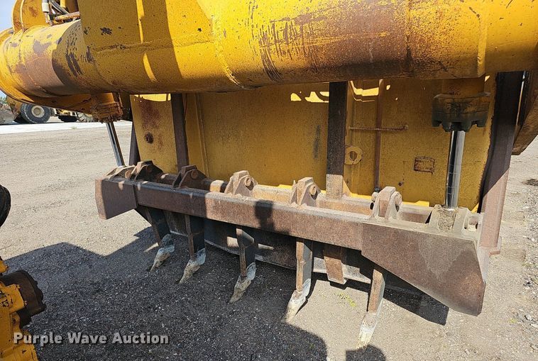 image for item DQ0289 1974 Caterpillar 623B  water wagon