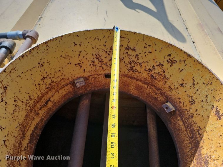 image for item DQ0289 1974 Caterpillar 623B  water wagon