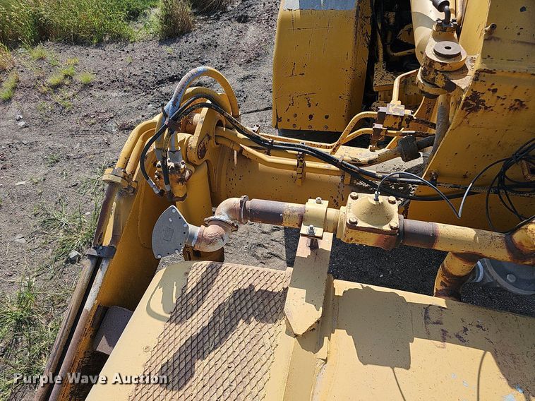 image for item DQ0289 1974 Caterpillar 623B  water wagon