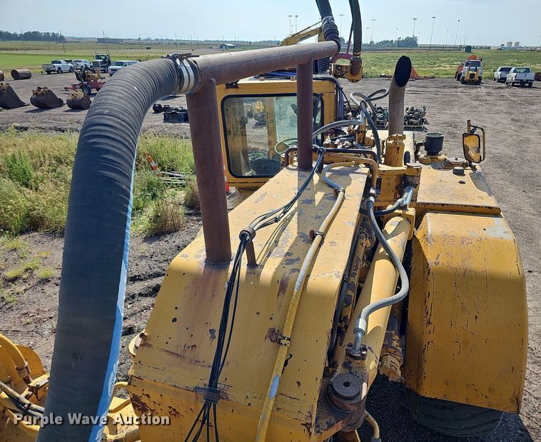 image for item DQ0289 1974 Caterpillar 623B  water wagon