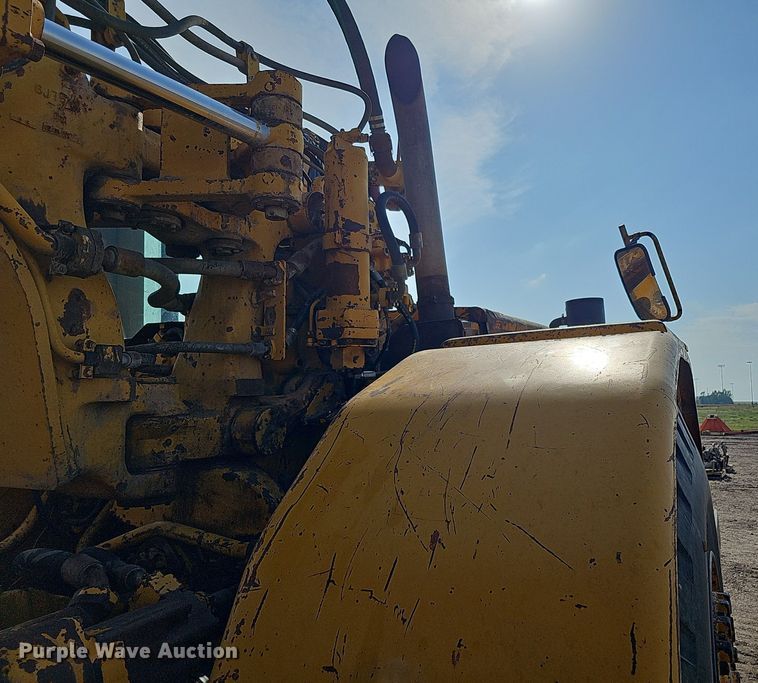 image for item DQ0289 1974 Caterpillar 623B  water wagon