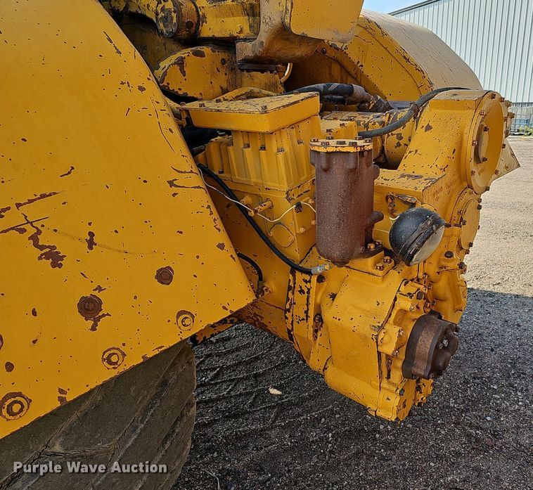 image for item DQ0289 1974 Caterpillar 623B  water wagon