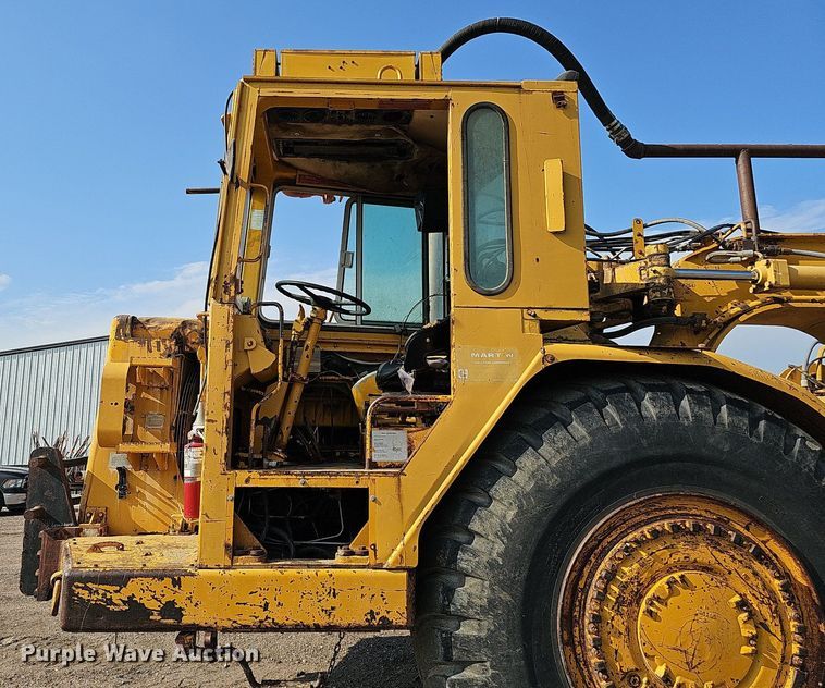 image for item DQ0289 1974 Caterpillar 623B  water wagon