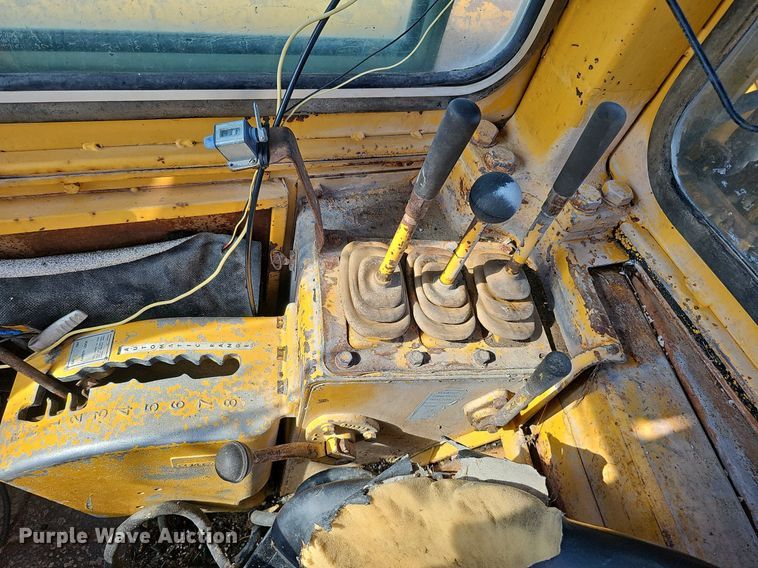 image for item DQ0289 1974 Caterpillar 623B  water wagon