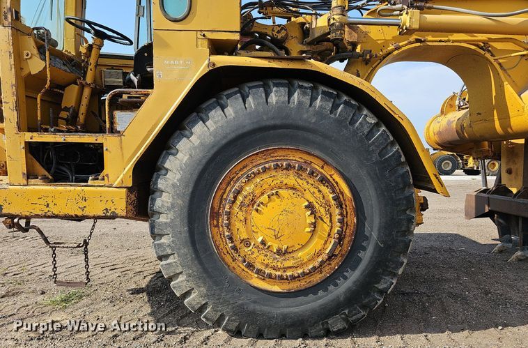 image for item DQ0289 1974 Caterpillar 623B  water wagon