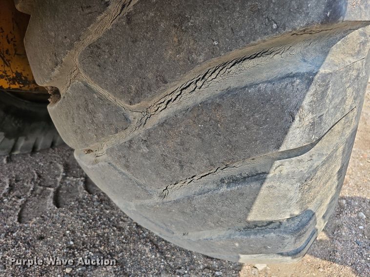 image for item DQ0289 1974 Caterpillar 623B  water wagon