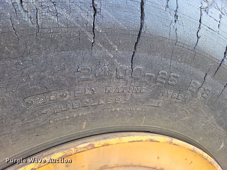 image for item DQ0289 1974 Caterpillar 623B  water wagon