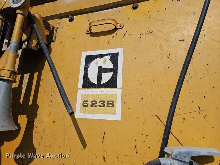 image for item DQ0289 1974 Caterpillar 623B  water wagon
