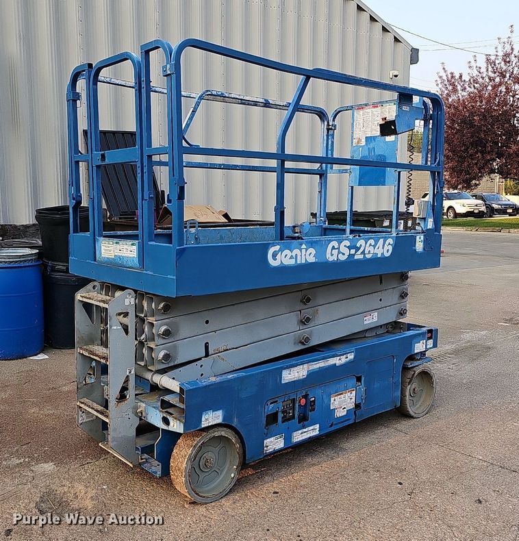 image for item DQ0306 2015 Genie GS-2646  scissor lift