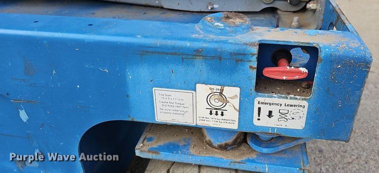 image for item DQ0306 2015 Genie GS-2646  scissor lift