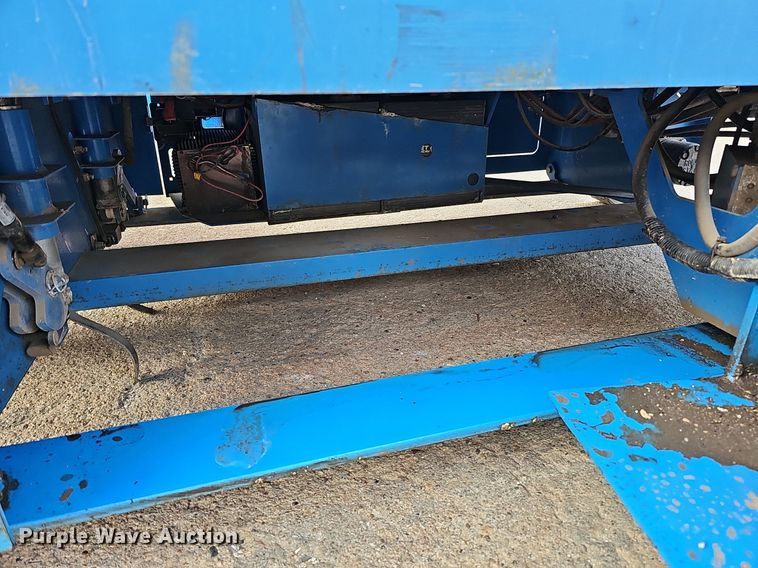 image for item DQ0306 2015 Genie GS-2646  scissor lift