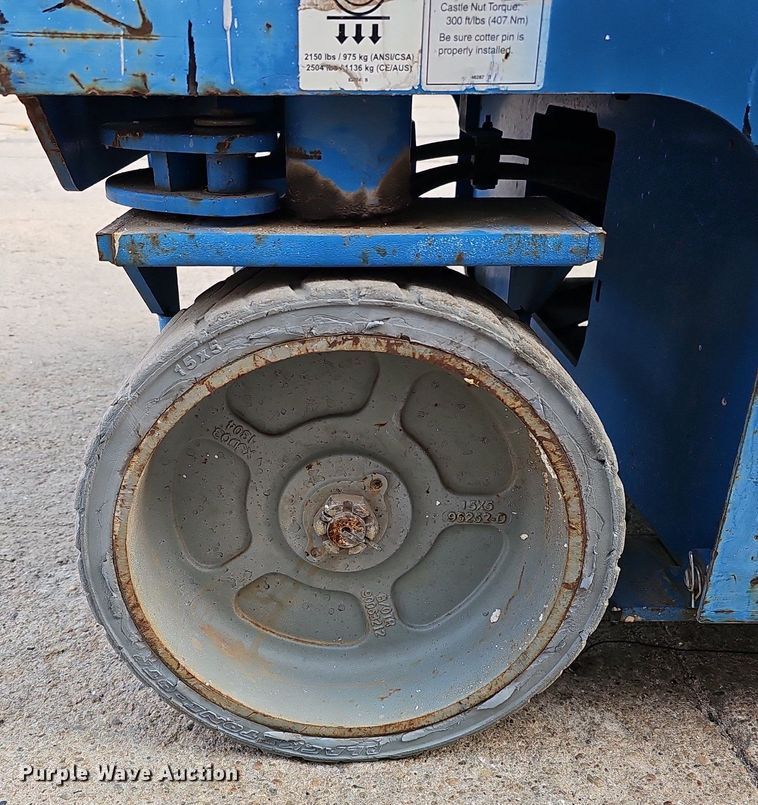 image for item DQ0306 2015 Genie GS-2646  scissor lift