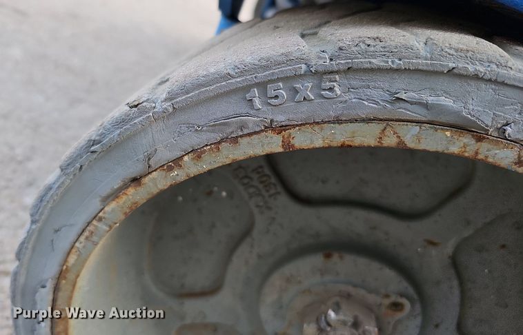 image for item DQ0306 2015 Genie GS-2646  scissor lift