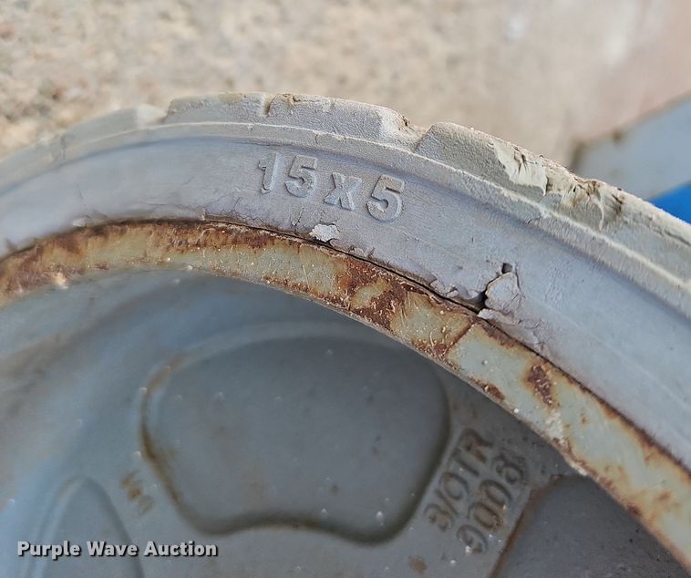 image for item DQ0306 2015 Genie GS-2646  scissor lift