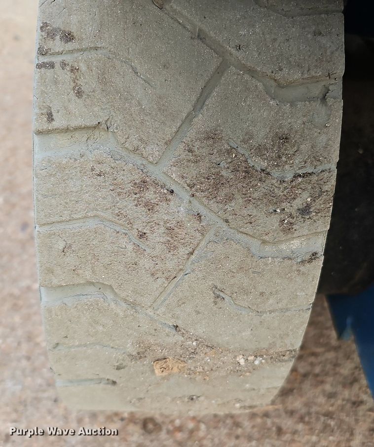 image for item DQ0306 2015 Genie GS-2646  scissor lift