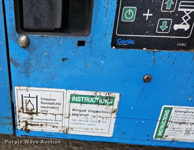 image for item DQ0306 2015 Genie GS-2646  scissor lift