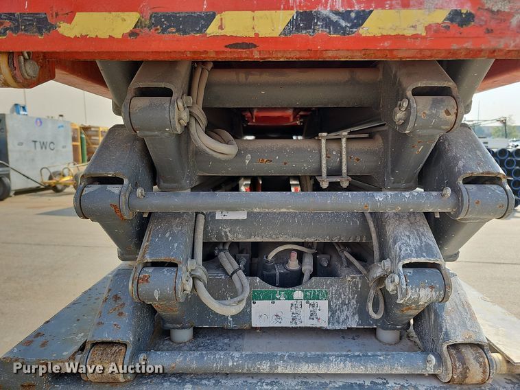 image for item DQ0308 Skyjack SJIII 3219 scissor lift