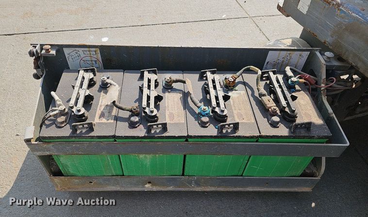 image for item DQ0308 Skyjack SJIII 3219 scissor lift