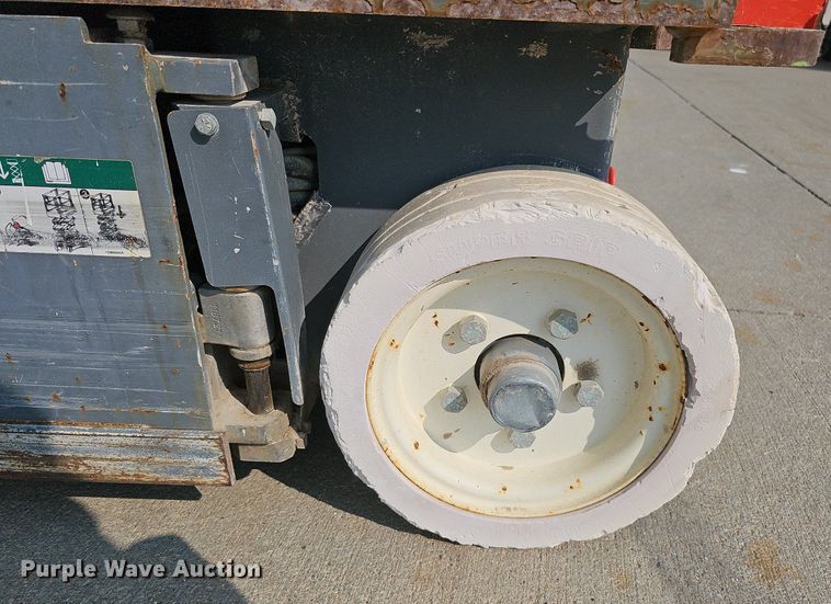 image for item DQ0308 Skyjack SJIII 3219 scissor lift