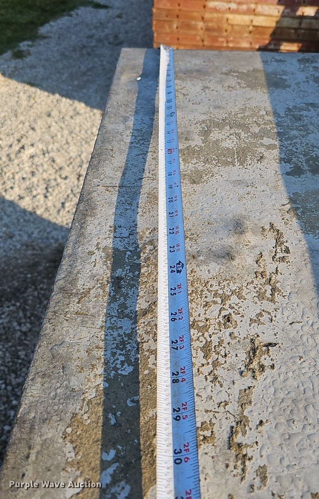 image for item DQ0317 Approximately 43 Wall Ties & Form concrete forms