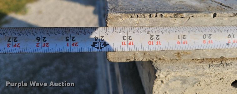 image for item DQ0317 Approximately 43 Wall Ties & Form concrete forms