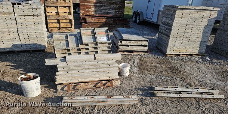 image for item DQ0318 Wall Ties & Forms inc  concrete forms
