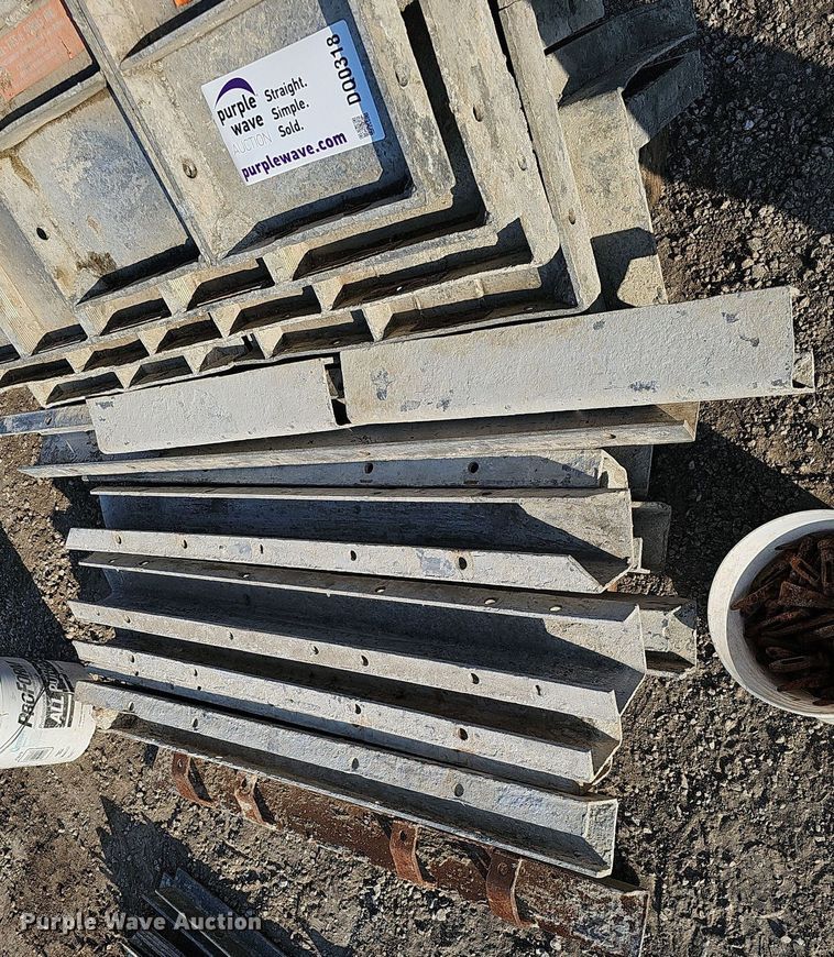 image for item DQ0318 Wall Ties & Forms inc  concrete forms