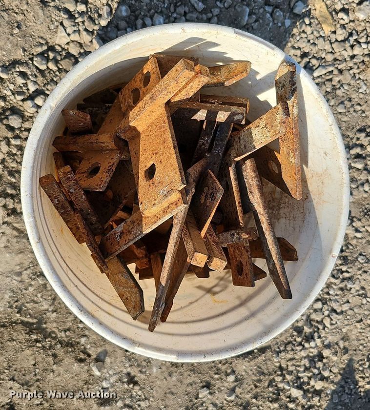 image for item DQ0318 Wall Ties & Forms inc  concrete forms