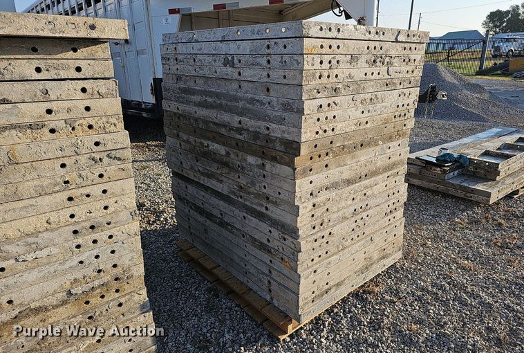 image for item DQ0320 Concrete forms