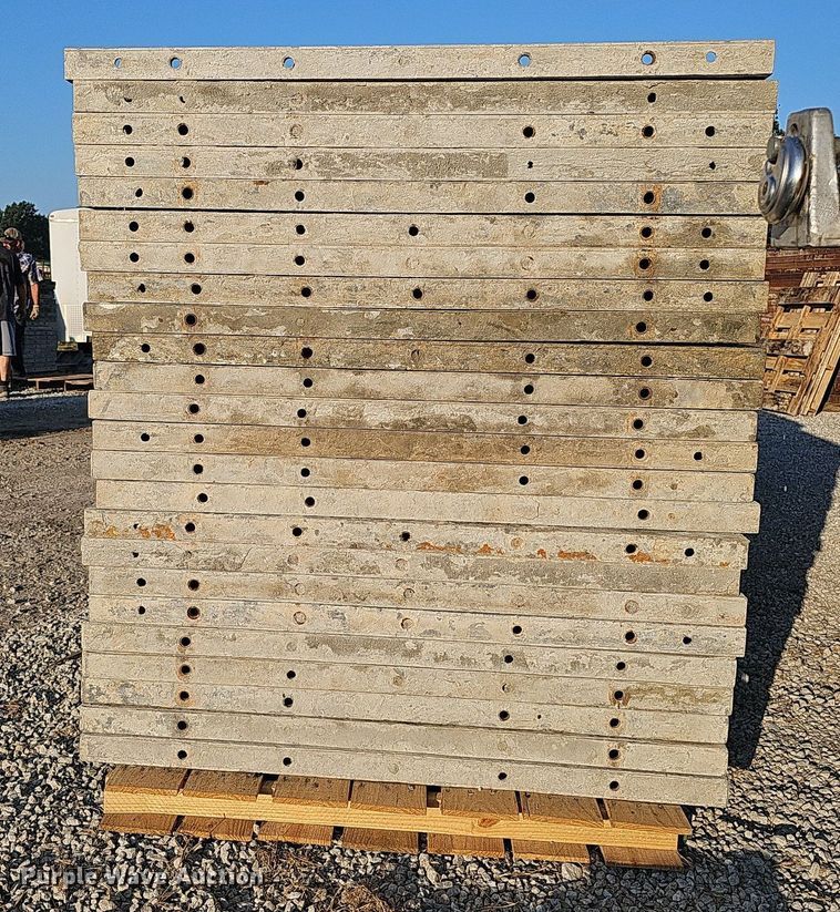 image for item DQ0320 Concrete forms