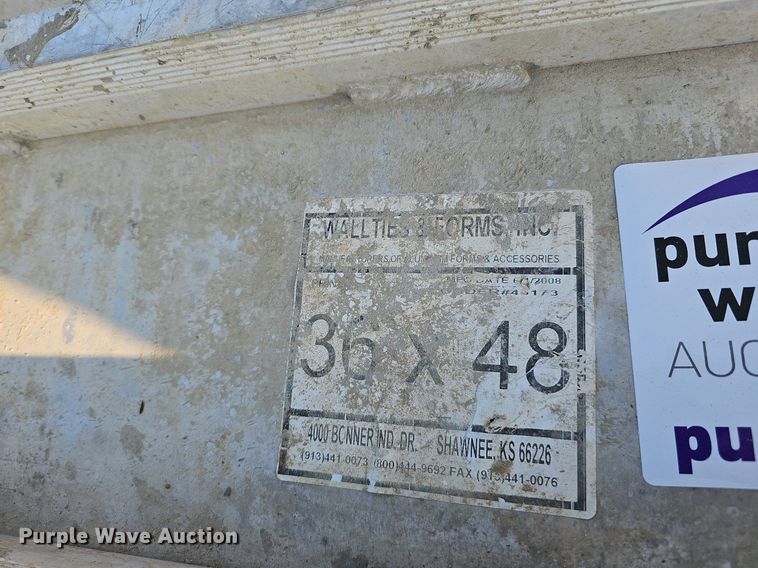 image for item DQ0320 Concrete forms