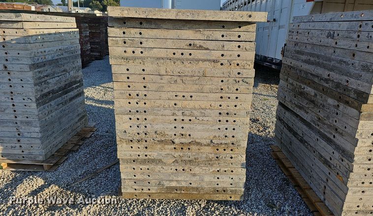 image for item DQ0320 Concrete forms