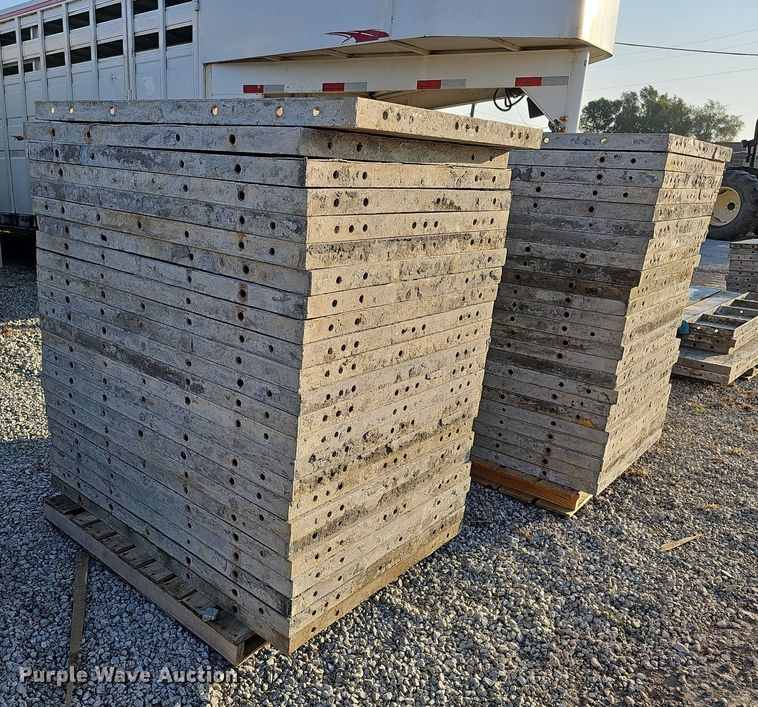 image for item DQ0320 Concrete forms