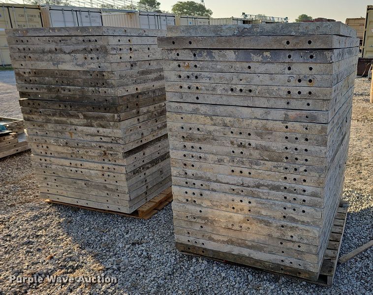 image for item DQ0320 Concrete forms