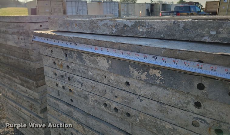 image for item DQ0320 Concrete forms