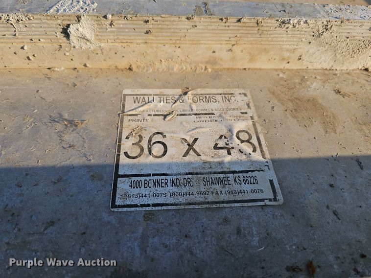 image for item DQ0320 Concrete forms