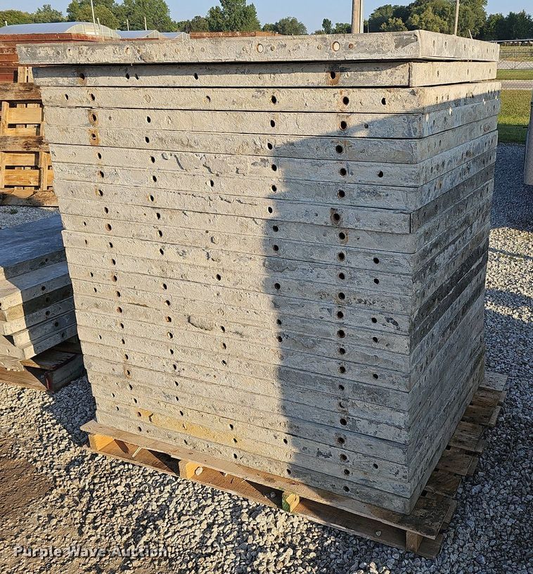 image for item DQ0320 Concrete forms