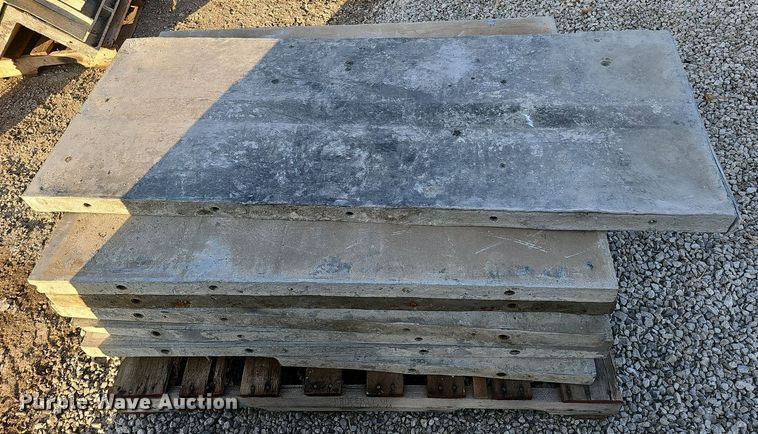 image for item DQ0320 Concrete forms