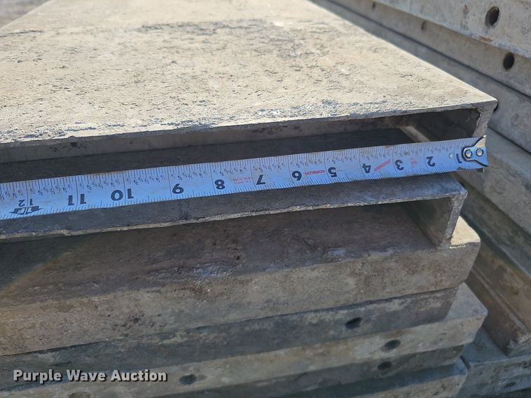 image for item DQ0322 Approximately 26 Western and Wall Tie concrete forms
