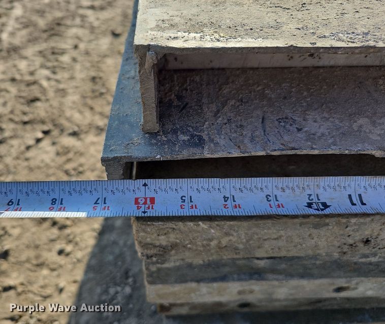 image for item DQ0322 Approximately 26 Western and Wall Tie concrete forms