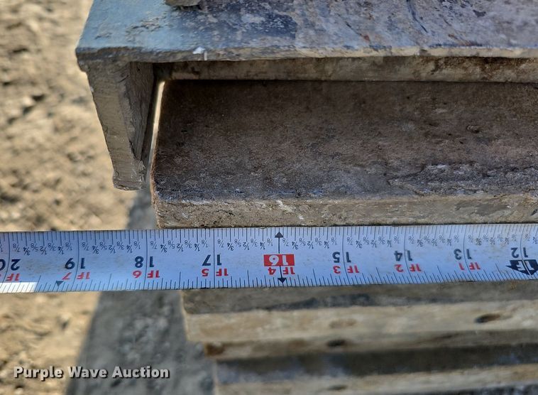 image for item DQ0322 Approximately 26 Western and Wall Tie concrete forms