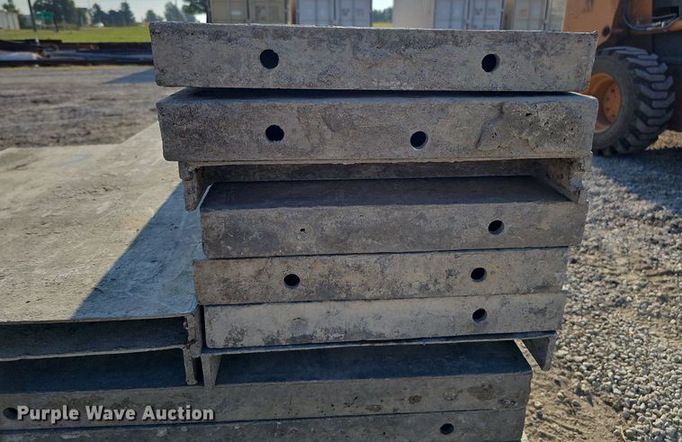 image for item DQ0322 Approximately 26 Western and Wall Tie concrete forms