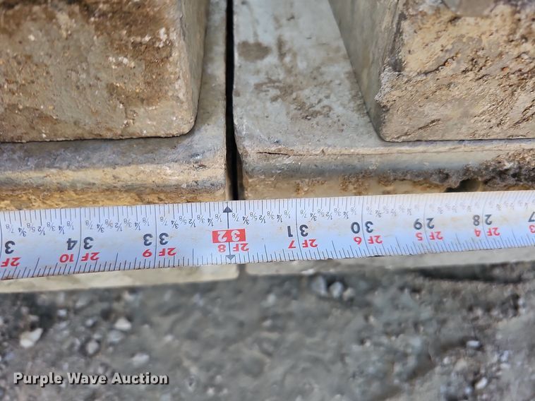 image for item DQ0322 Approximately 26 Western and Wall Tie concrete forms