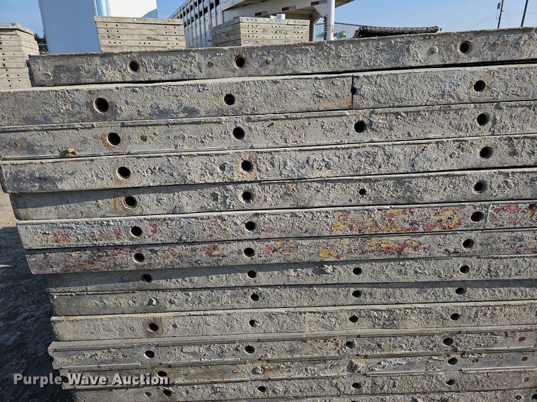 image for item DQ0322 Approximately 26 Western and Wall Tie concrete forms