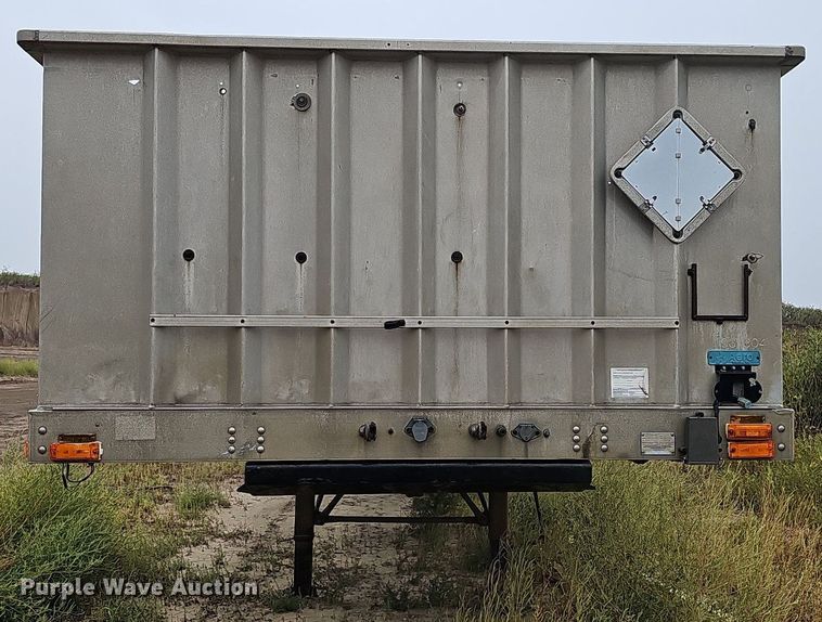 image for item DQ0323 1997 Transcraft  Eagle W2 flatbed trailer