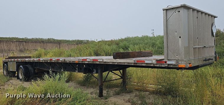 image for item DQ0323 1997 Transcraft  Eagle W2 flatbed trailer